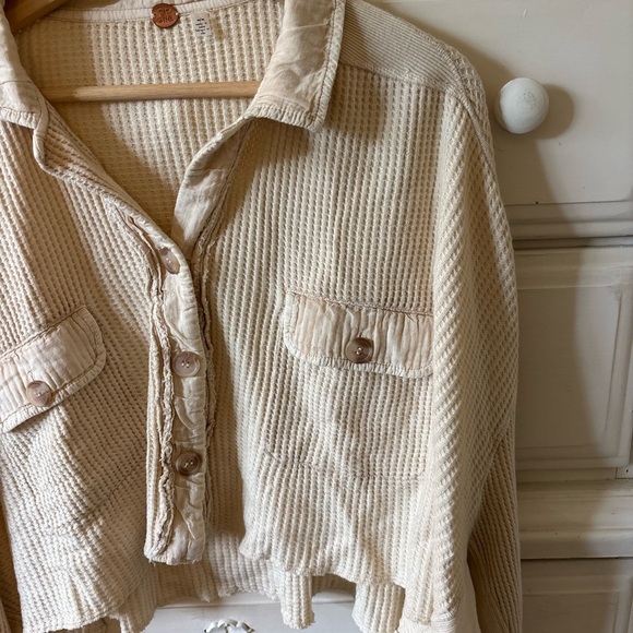 Free People One Scout Cropped Jacket in Cream - Picture 3 of 7